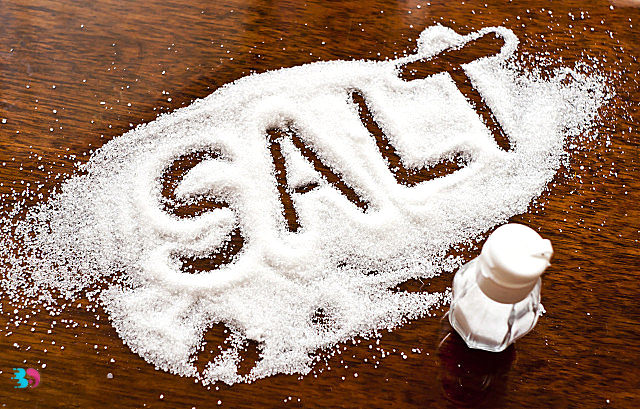 含碘盐和无碘盐哪个好(无碘食盐和含碘食盐有什么区别哪种更好)