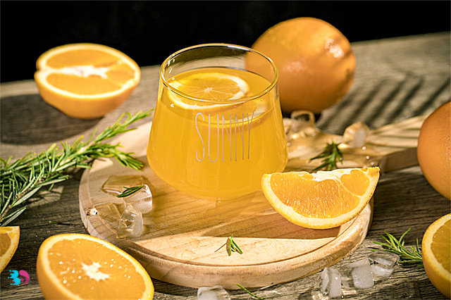 橙子煮水喝有什么作用(橙子煮水喝有什么作用 孕妇)
