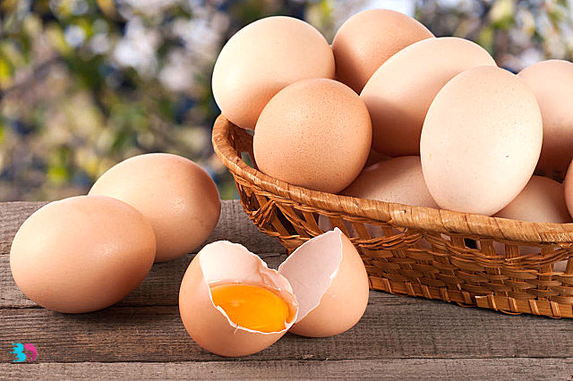 鸡蛋打开蛋黄是散的还能吃吗(鸡蛋打开蛋黄是散的还能吃吗鸡蛋黄)