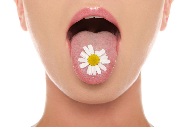舌头有齿痕是什么原因怎么调理(舌头有齿痕是什么原因)