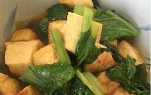 菠菜烩豆腐(菠菜炖豆腐的做法)