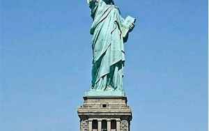 自由女神像在哪(美国自由女神像位于哪里)